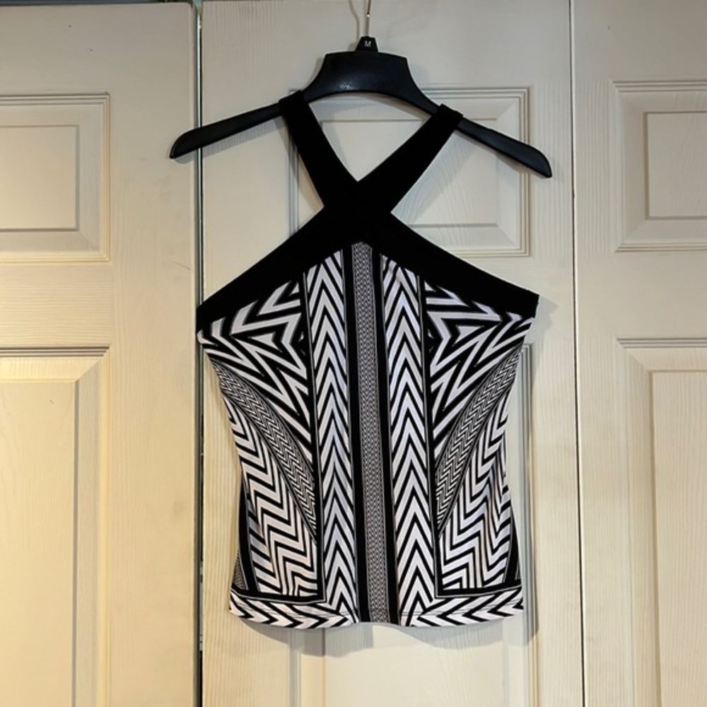 NWOT International Concepts Sleeveless Halter Top 🌺